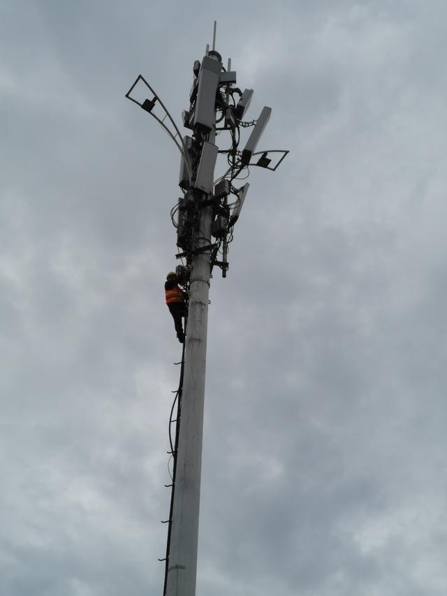 铁塔筑梦 信息高速路助力乡村振兴与群众脱贫