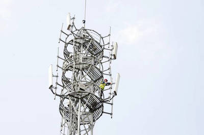 荣昌抢抓“东数西算”新机遇，打造贴近应用场景的边缘计算中心通讯设备安装蓝图